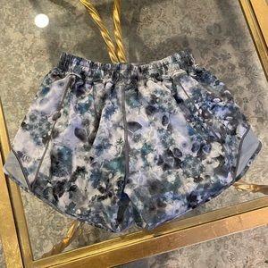 Lululemon hottie hot size 4 long